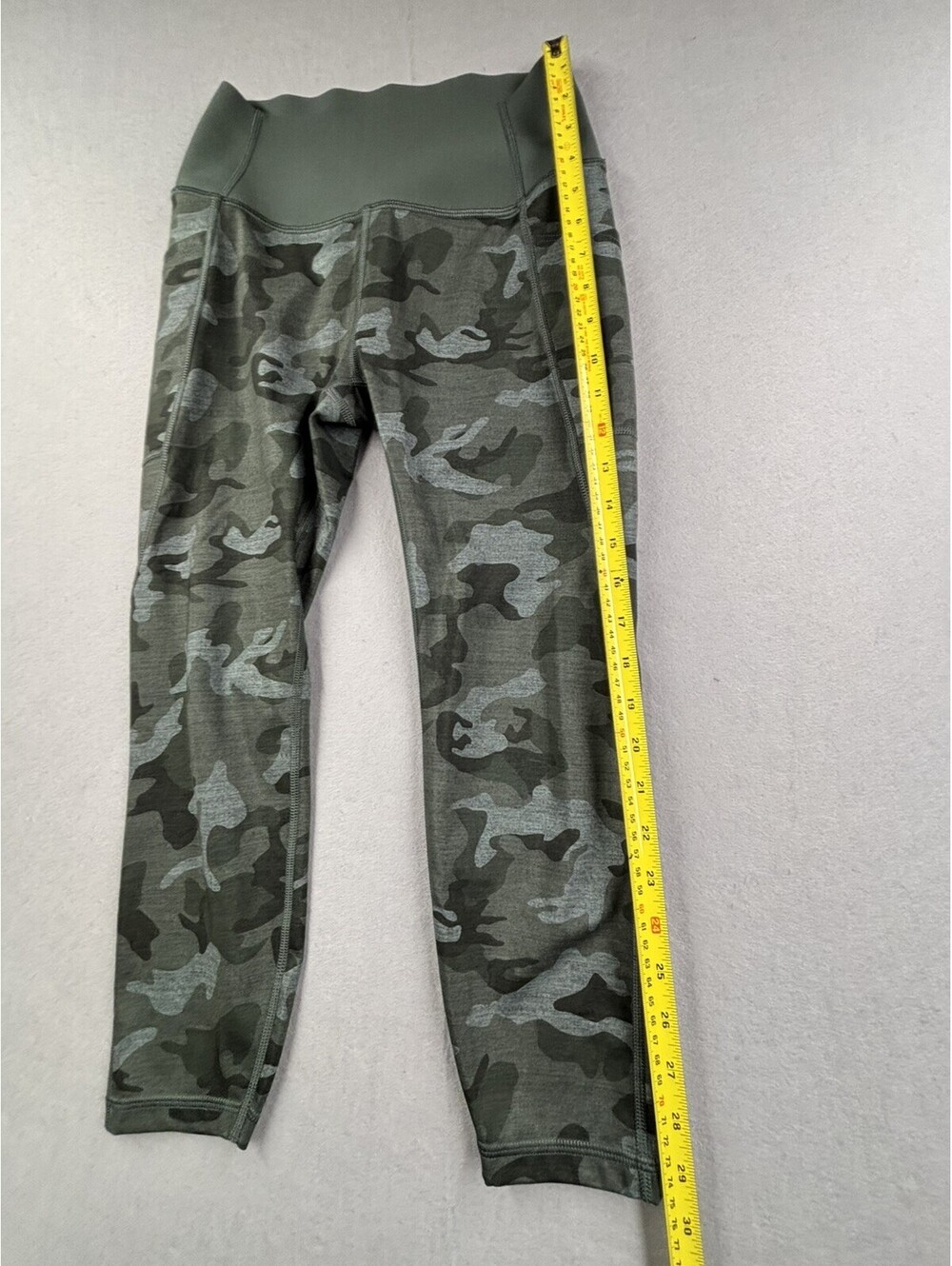 GAPFIT Sculpt Revolution Women Size Small Regular Legging Camouflage - Picture 7 of 7